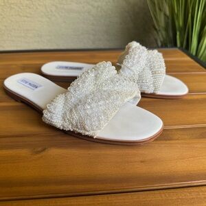Steve Madden Women's White Beaded Slide Sandals